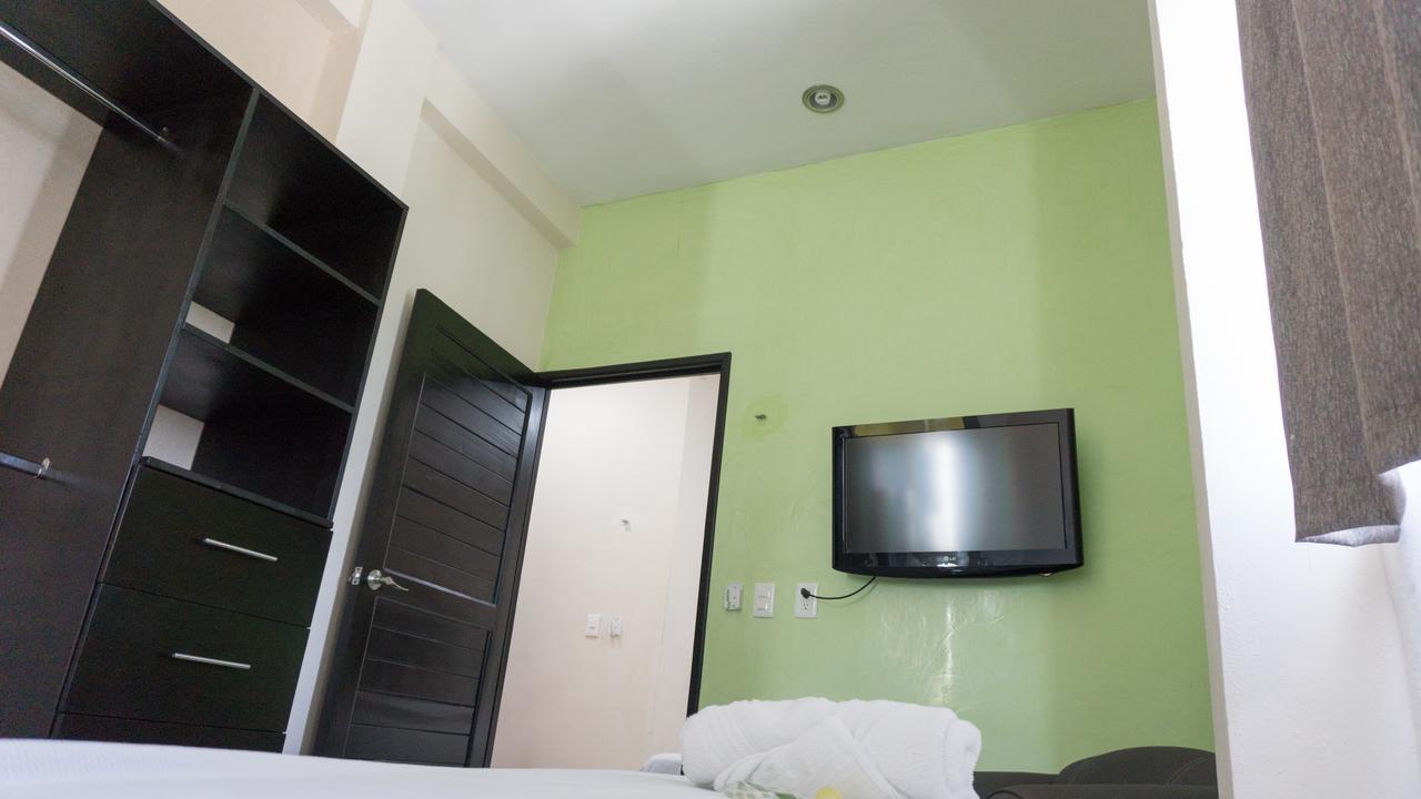 Hotel Suites La Roca Κανκούν Εξωτερικό φωτογραφία